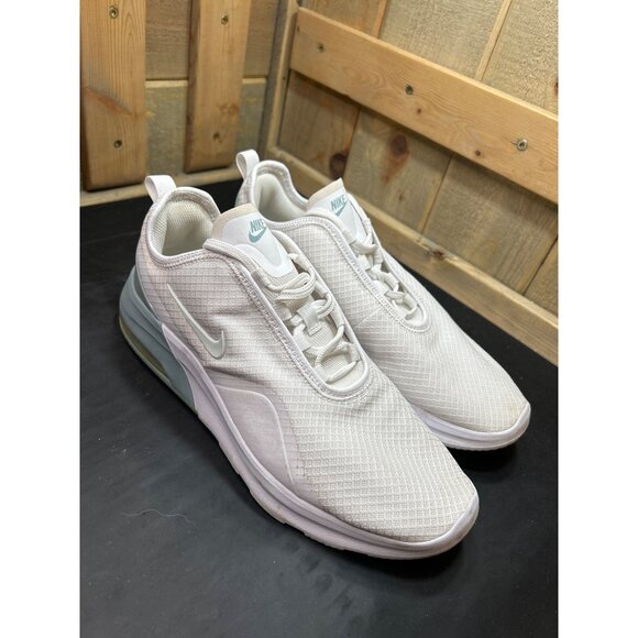 Nike Womens Air Max Motion 2 Shoes White/Gray Size 10 Lightweight - Picture 2 of 9